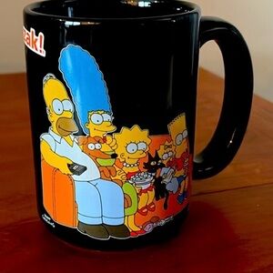 FREE w bundle of 2 + Simpsons Family Couch Mug